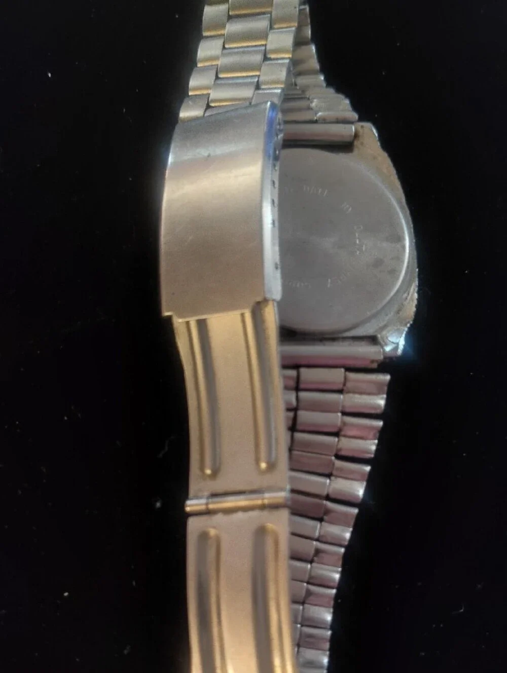 Digital Time-Date Quartz Watch in Silver